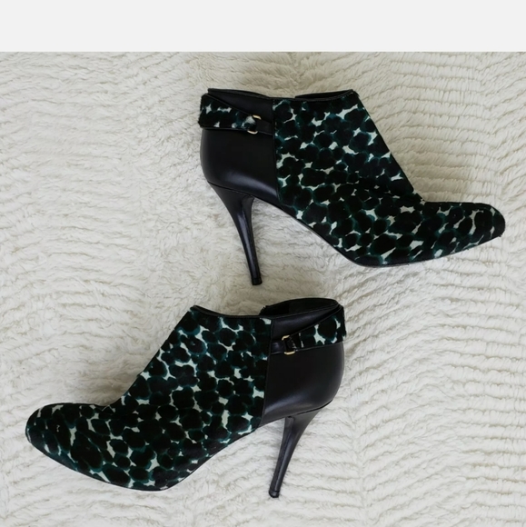 Longchamp size 40 Green Leopard Print Boot Bootie - Picture 2 of 9
